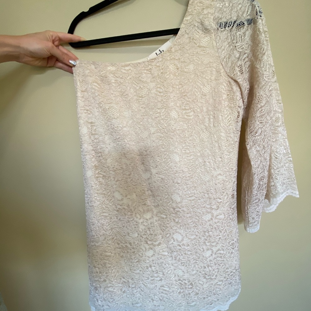 Beautiful one-sleeve lace semi-formal/formal dress